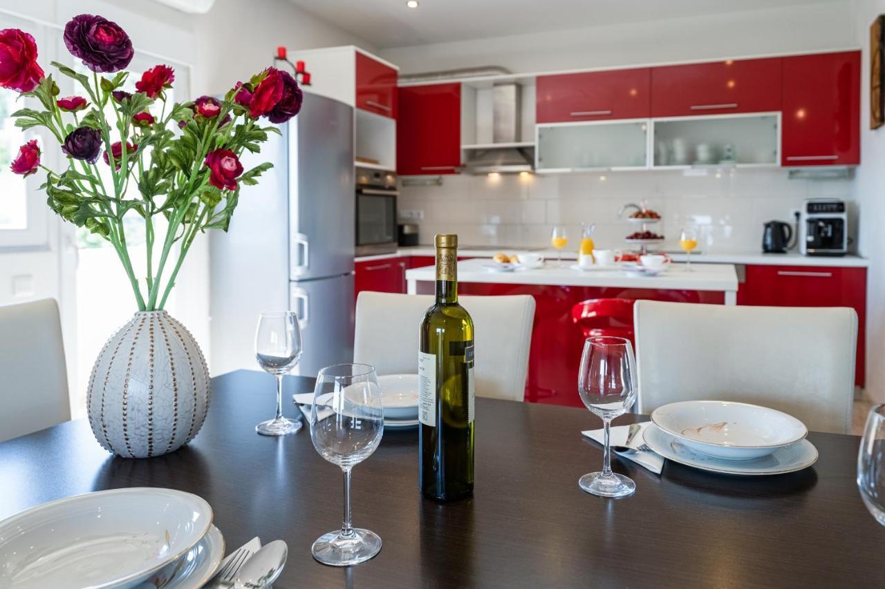 Apartman View Preko Exteriér fotografie